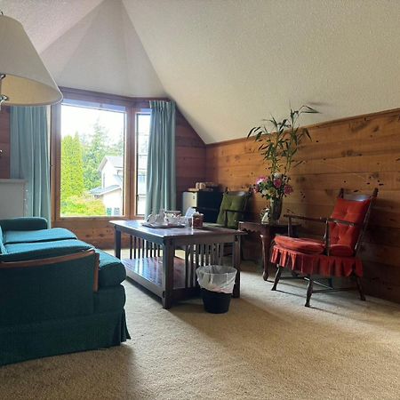 Jason House - Immaculate Suites In A Quiet Seaside Neighbourhood Near Uvic Victoria Buitenkant foto