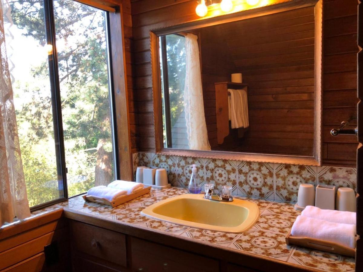 Jason House - Immaculate Suites In A Quiet Seaside Neighbourhood Near Uvic Victoria Buitenkant foto